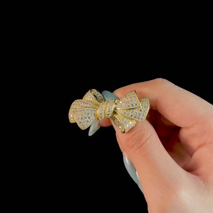 Elegant Gold Bow Brooch