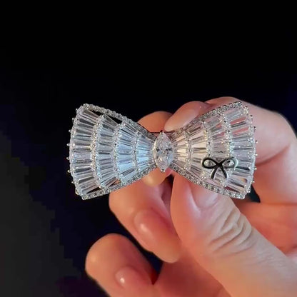 Luxury Diamond-Encrusted Bow Brooch