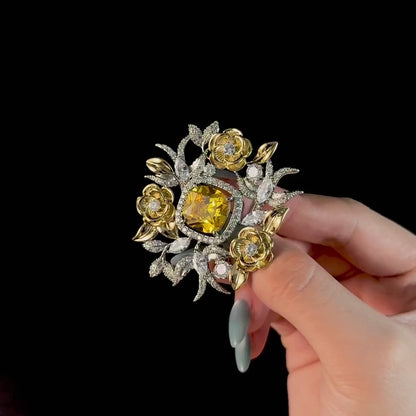 Elegant Gold Floral Brooch